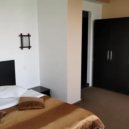 Hotel Nt 3*